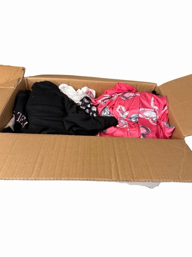 WomensPlus Size 1x To 3x Lot of 40 Shirts T-Shirts And Sports Bra - Photo 4/4
