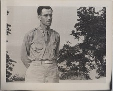 WW2 Photo of US Soldier Portrait On Lakeside Path In Uniform