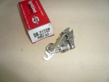 1965 - 1980 Int'l GM Standard Motor Products DR-2270P Point Set - NOS