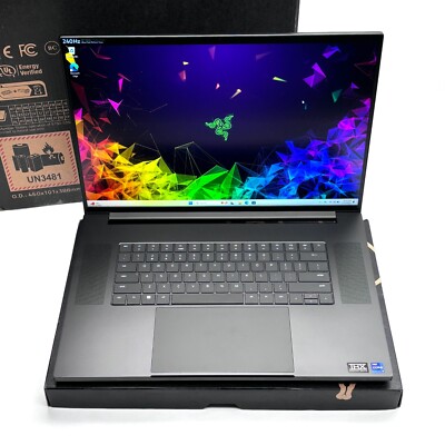 2023 Razer Blade 18 240Hz QHD+ Laptop - i9-13950HX, 64GB RAM, 4TB SSD, RTX 4090