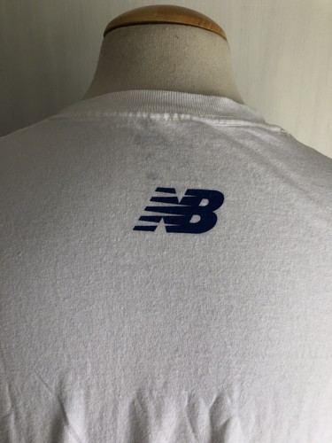 VIN SCULLY AVENUE (2016) Los Angeles Dodgers Stadium Give-Away T-Shirt Sz Medium - Picture 5 of 6