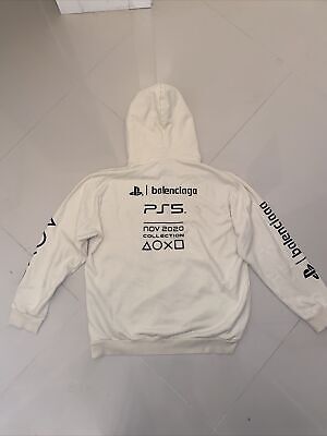 Balenciaga Sony Collaboration PlayStation 5 Hoodie Sise XL Balenciaga Sony Collaboration PlayStation 5 Hoodie Sise XL