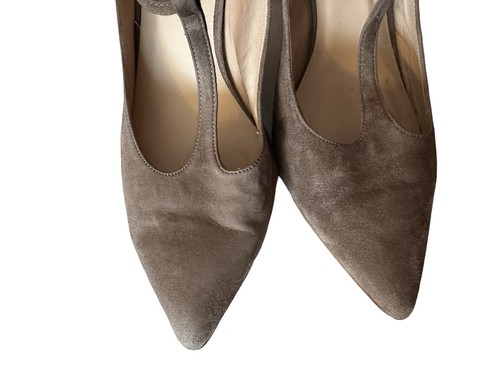 Andre Assous T Strap Heels Grayish Nude Suede Leather Women’s Shoes 9 EUC - Picture 4 of 11