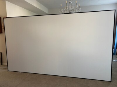 Screen Innovations (SI) 140 in diagonal, 1.3 gain white zero edge, up to 8K, 