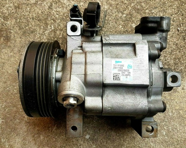 Subaru Forester III SH Air Conditioning Compressor 73111FG002 VALEO 2.0
