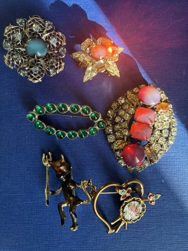 Vintage Costume Jewelry Lot | Rhinestone & Glass Brooches Pins | Retro Statement