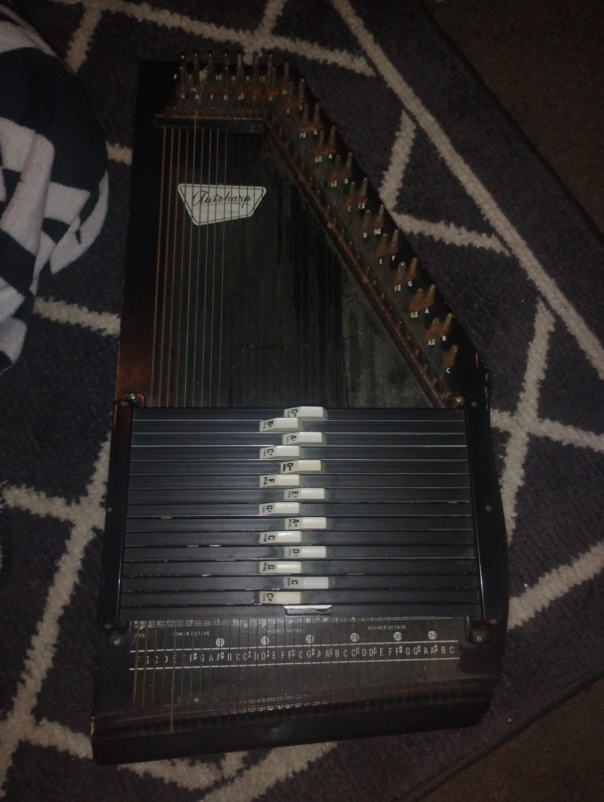 Vintage 1972 Oscar Schmidt Autoharp 15-Chord 36 Strings