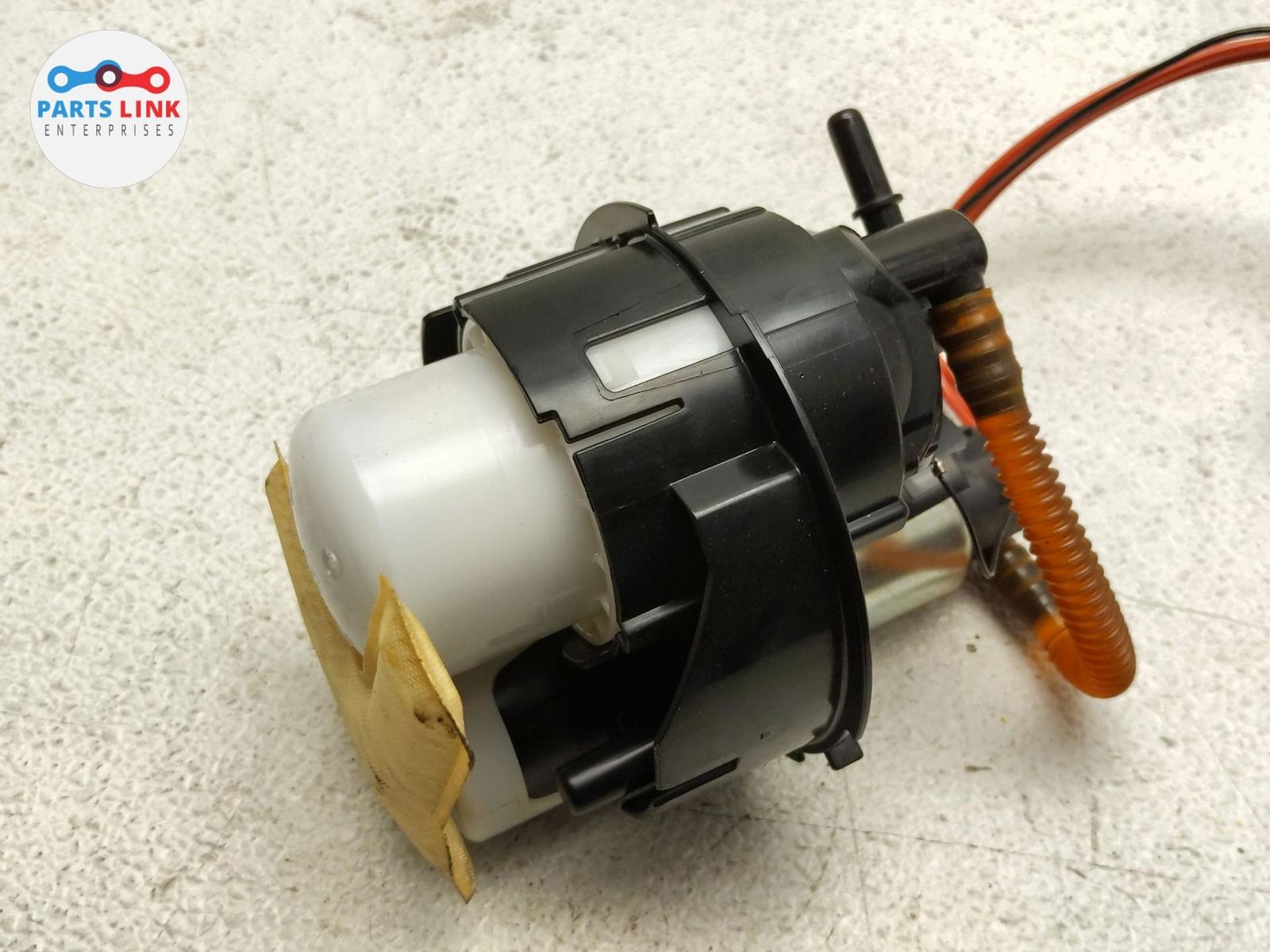 Bentley Bentayga 2016-2020 Rear Left Fuel filter