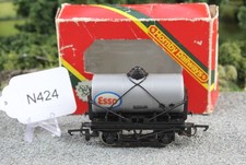 Hornby OO 1:76 R.008 Silver Esso Tank wagon Good FNQHobbys N424