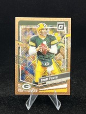 The Epic Story of Brett Favre's Streak Told Through Football Cards 47