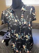 Worthington Floral Flutter Sleeve Button Down Blouse M