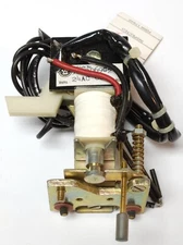 CUTLER HAMMER WESTINGHOUSE 5672D69G26 Type MA HMA 24 VAC UVR Right Hand Mount