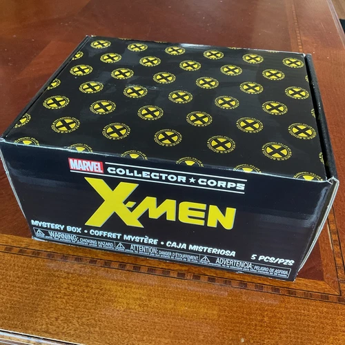 Funko Marvel Collector Corps Box complete X-Men Wolverine Angel Phoenix Beast
