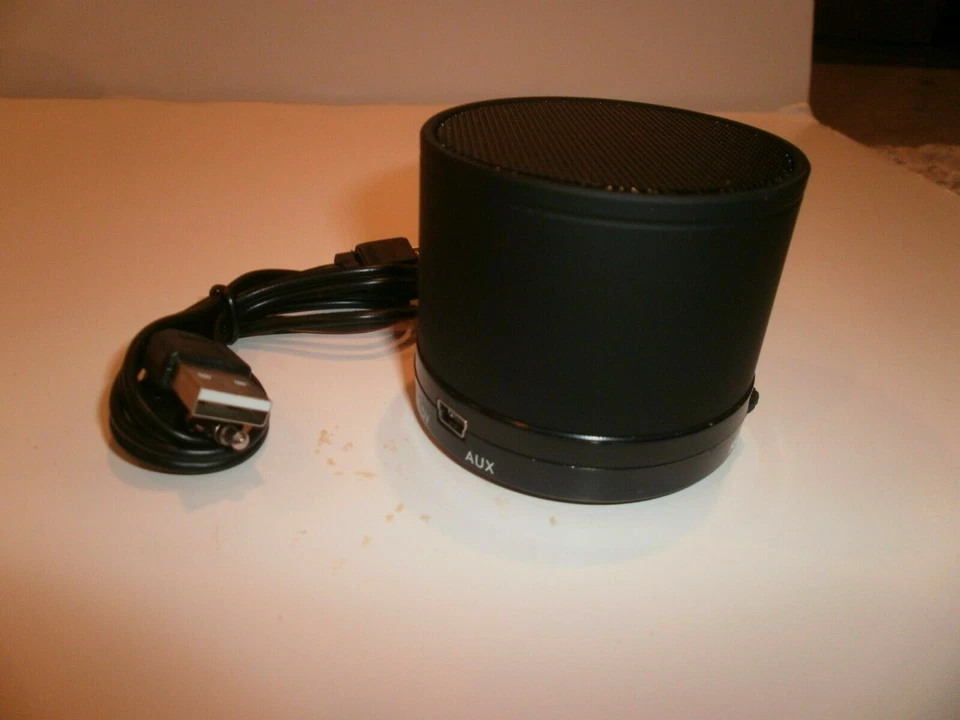 Mini Bluetooth Wireless Speaker model SP010 Portable Smartphone Tablets laptop - Image 2 of 4