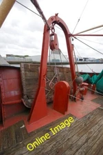 Photo 6x4 Traditional side-winder fishing trawler, Grimsby In 1957, the M c2012