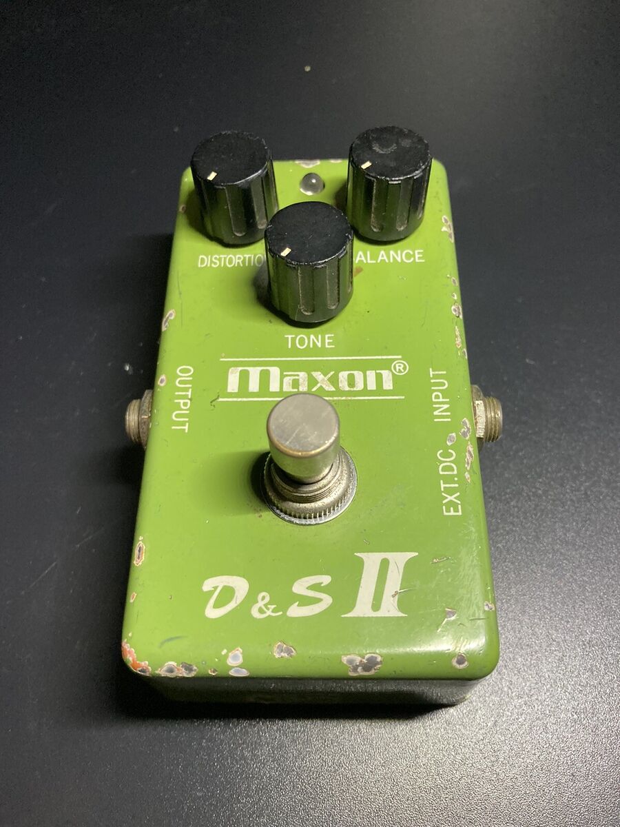 Maxon D&S2 Vintage 70's Used F/S Rare Distortion Fuzz