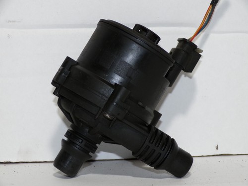 BMW X1 U11 1X1 U11 5A03F46 Zusatzkühlmittelpumpe Wasserpumpe