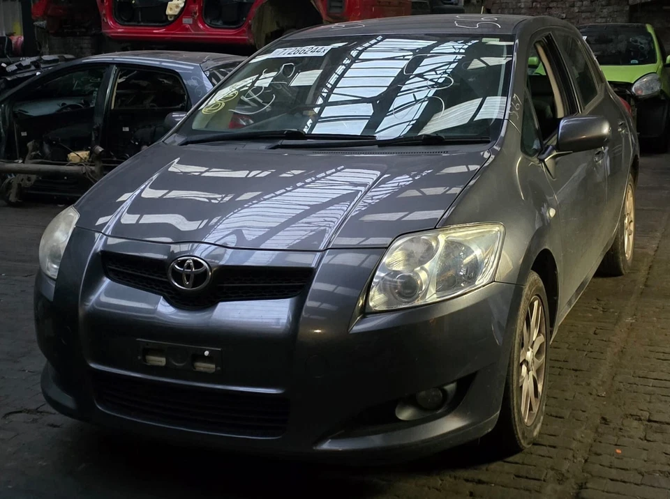 TOYOTA AURIS 5 PUERTAS 1.6 GASOLINA 2007-2008-2009 TUERCA RUEDA (ROTURA/PIEZAS/REPUESTOS) - Imagen 2 de 4