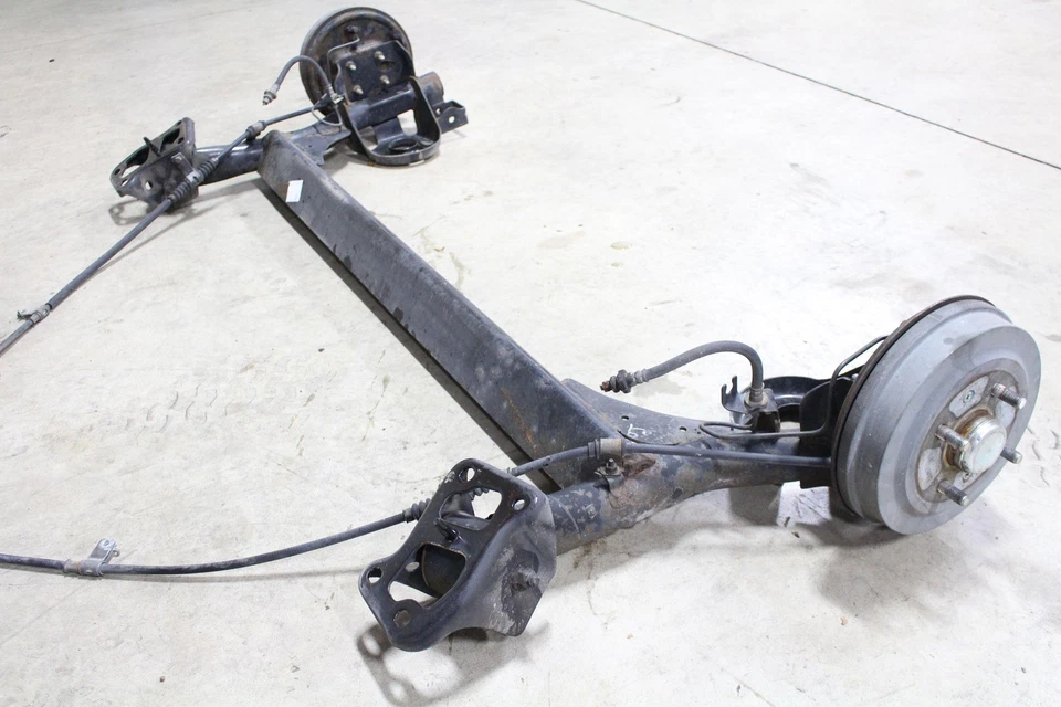 2007-2011 Chevy Aveo5 Htbk Fwd Rear Axle Beam Shaft Assembly 96494500 No Abs - Image 4 of 4
