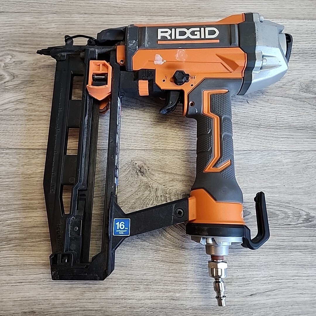 Electric Nail Gun Ridgid R09890B HyperDrive Brushless 18V 2-1/8 In