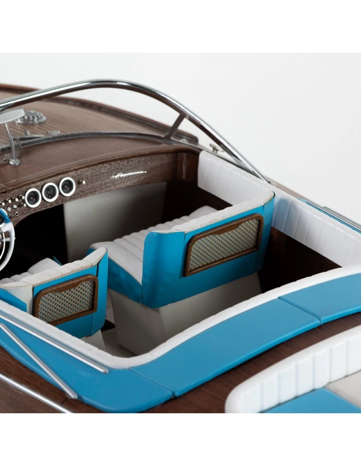 Amati 1608 -  Runabout Tipo Acquarama Kit 1:10 - Immagine 2 di 4