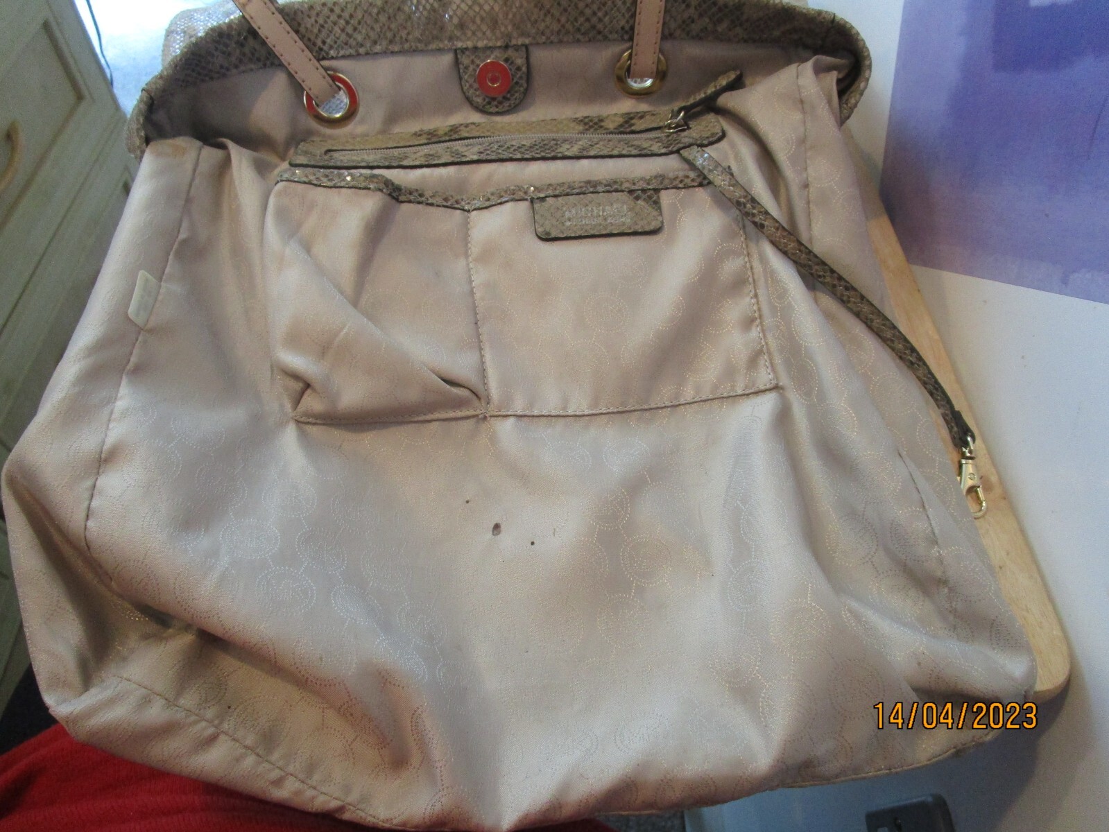 MICHAEL KORS  LEATHER Grey Beige  Python  print  … - image 11