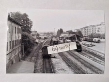 Fotografia Stazione di Alba Rotabili vari e Locomotiva a vapore FS Gr 640.003  