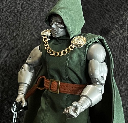 DR. DOOM • CUSTOM TONY STARK VERSION w/CASE • MARVEL AVENGERS DOOMSDAY - Picture 9 of 12