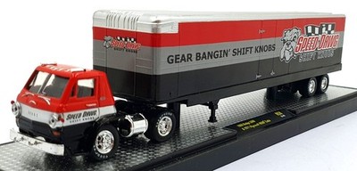 Castline M2 Machines 1/64 Scale D R58 '69 Dodge L600 & '71 Plymouth HEMI Cuda