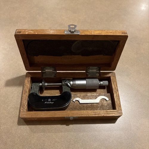 Mitutoyo 123-125 Outside Disk Type Micrometer, Ratchet, Lock, Carry Case