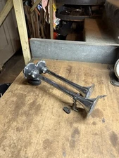 Vintage Semi Truck Grover Products Brass Double Twin Trumpet Air Horn Parts USA