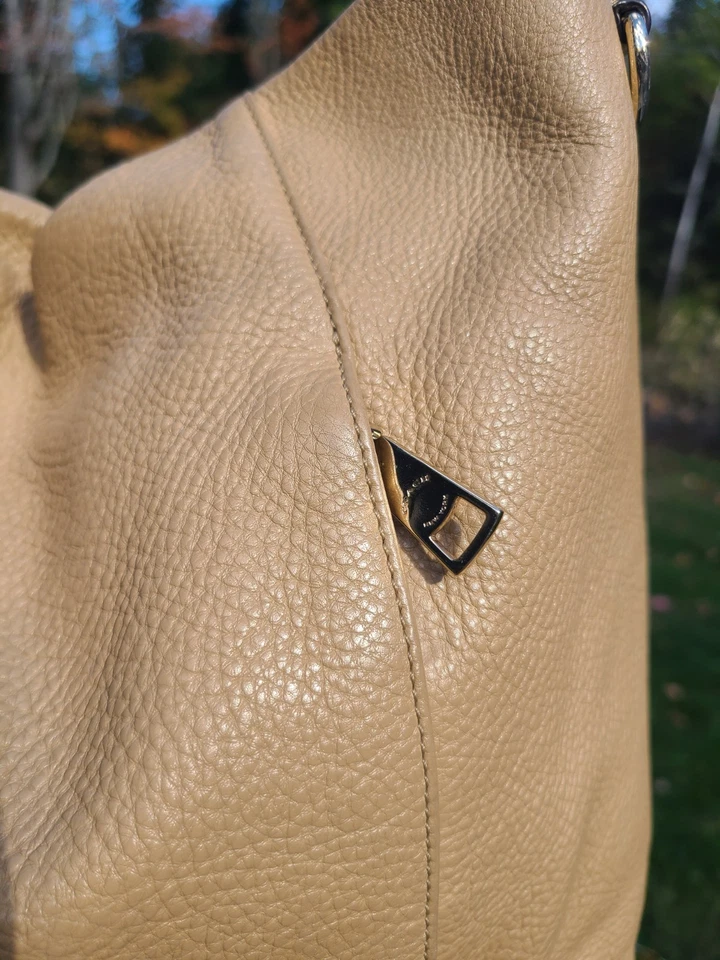 Vtg Coach Madison Isabelle Bag Tote Pebbled Leather Purse Beige Tan Boho - Image 3 of 4