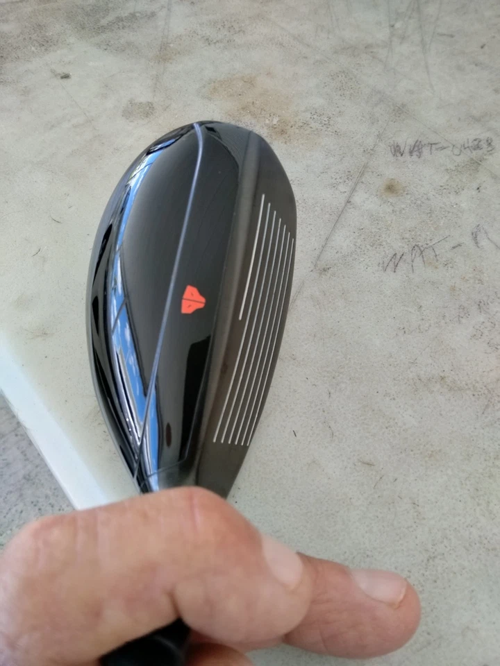 NEW Lefthanded Caiman X2, 5-Hybrid, 25°, Graphite, 38.75", Read - Image 2 of 3
