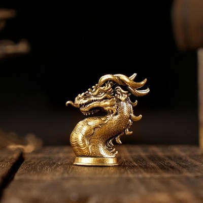 Retro Half-Body Dragon Head Ornament - 100% Handcrafted Solid Brass Desk Decor |