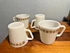 VINTAGE PYREX BUTTERFLY GOLD D HANDLE COFFEE MUGS CUPS Set Of 4