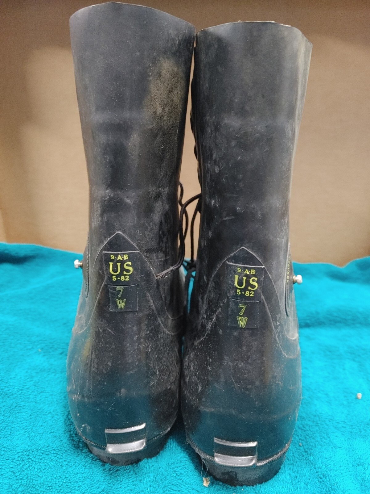 NOS 1982 NotIssued BATA US MILITARY ARCTIC COLD WEATHER MICKEYMOUSE