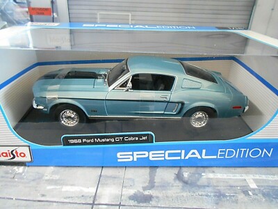 FORD Mustang Coupe Fastback Cobra Jet 1968 blau blue V8 Muscle Car Maisto 1:18