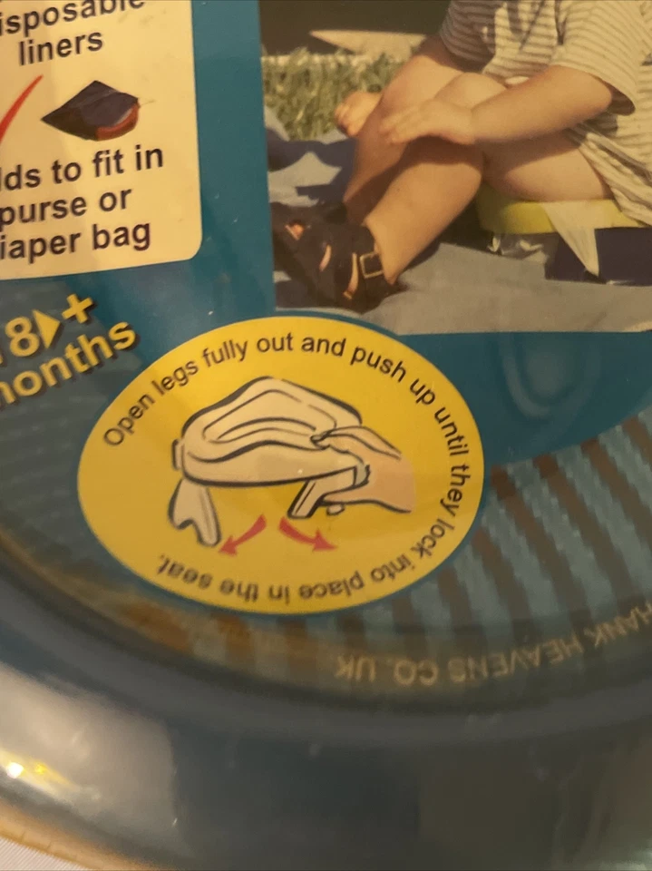 On The Go Potty Potette Portable Potty 18+months 3 liners & travel bag New - Image 4 of 4