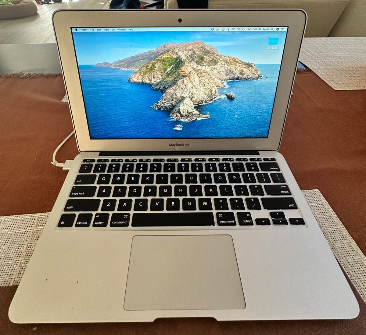 MacBook Air 1.40GHz 11-inch Early 2014 Dual-Core Intel Core i5 4GB