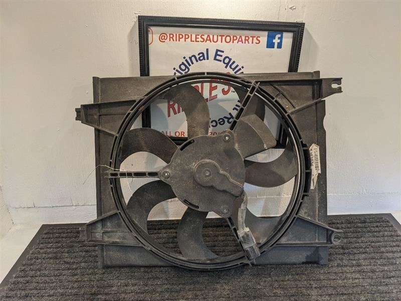 Radiator Fan Motor Fan Assembly 4 Cylinder Condenser Fits 04