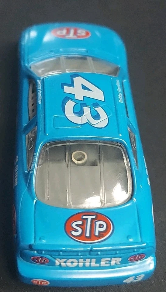 CAMPEONES DE CARRERAS 1995 BOBBY HAMILTON STP RICHARD PETTY CARRERAS 1/64 COCHE NASCAR 43 Foto 3 de 4