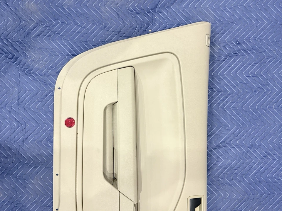 Внутренняя дверная панель передняя левая со стороны водителя для Ford Mustang 2005-2009 годов выпуска желтовато-коричневая - Изображение 2 из 4