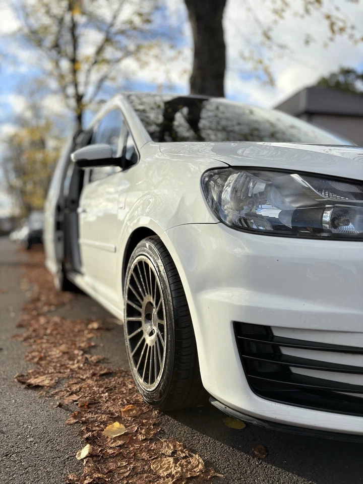 VW Caddy Maxi (Lots of Extras) (Day Van) (Camper Conversion Ready) - Image 4 of 4