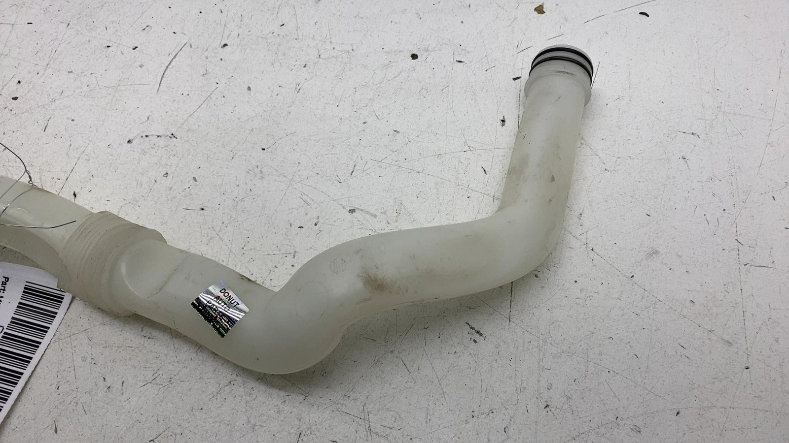Maserati Ghibli 2014-2020 Fuel filler neck