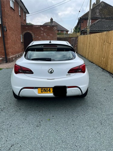 Vauxhall Astra GTC Limited Edition CDTI S/S 2014 Diesel - Picture 10 of 14