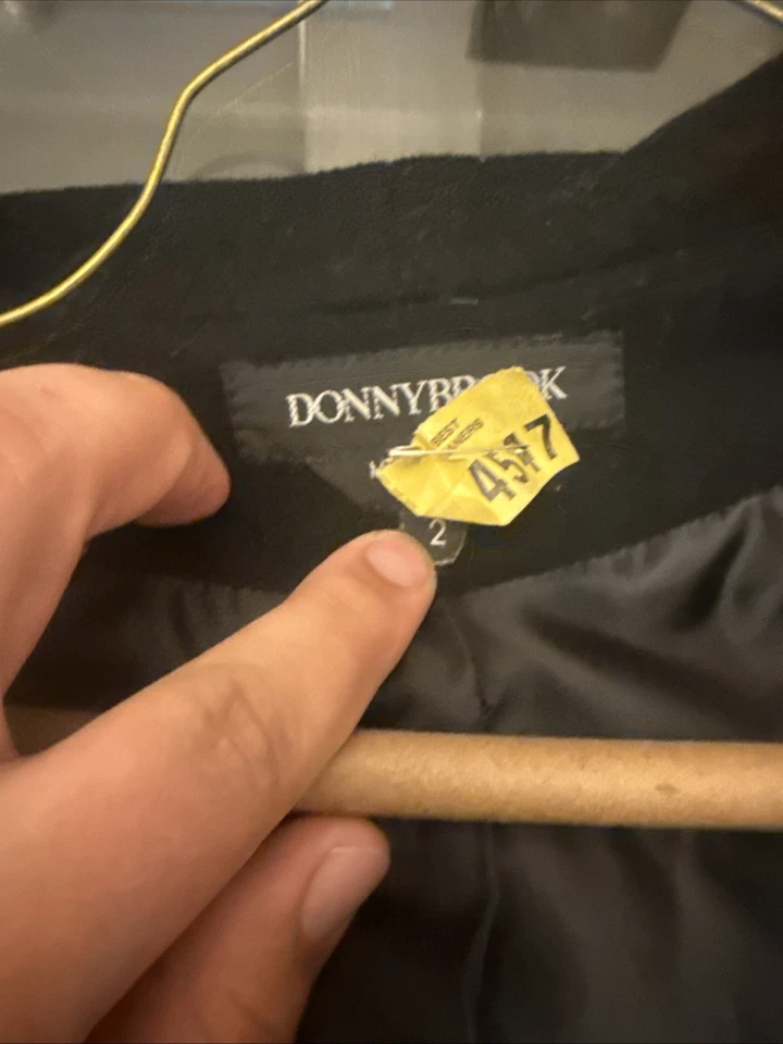 Donnybrook  Black  coat Hooded-size 2 Black - Image 4 of 4