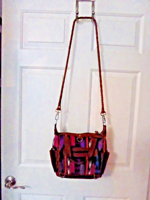 Convertible Day Bag from the brand Nena & Co Guatemalan Embroidery & Leather