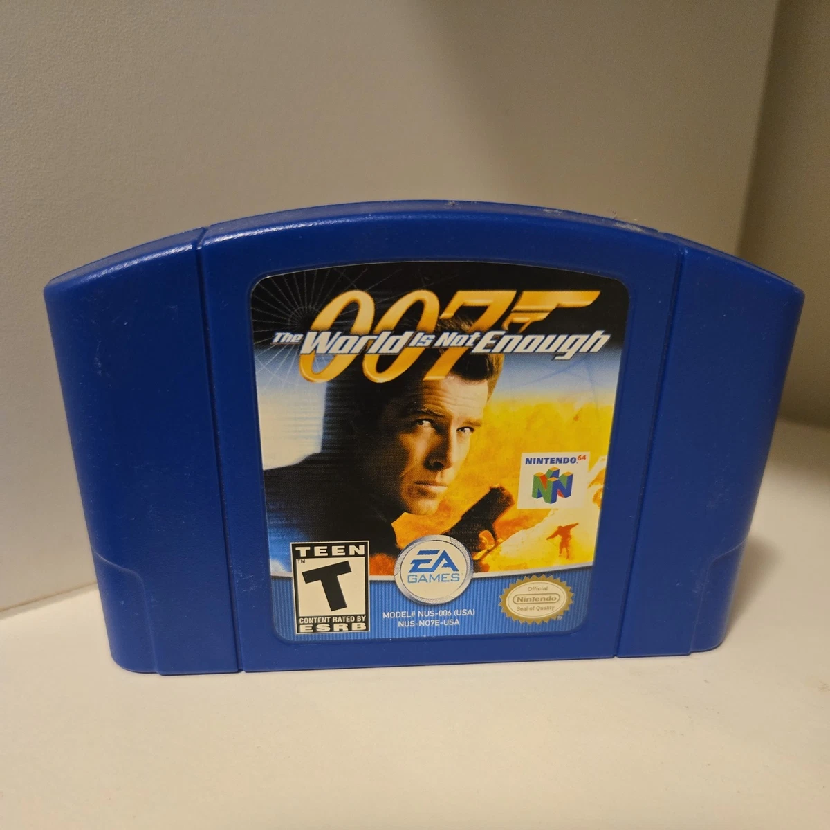 The World Is Not Enough【中古美品・N64北米版】 Amazon.com: The World Is Not Enough : Nintendo 64: Videojuegos