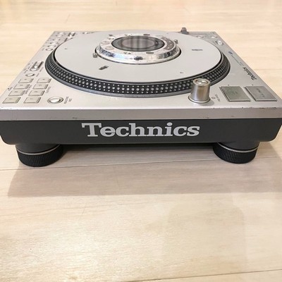 Technics SL-DZ1200 CDJ ❷ Technics SL-DZ1200 Silver w/Box Digital Direct Drive DJ