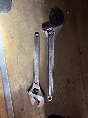 Crescent tool company wrenches 15'' & 18''